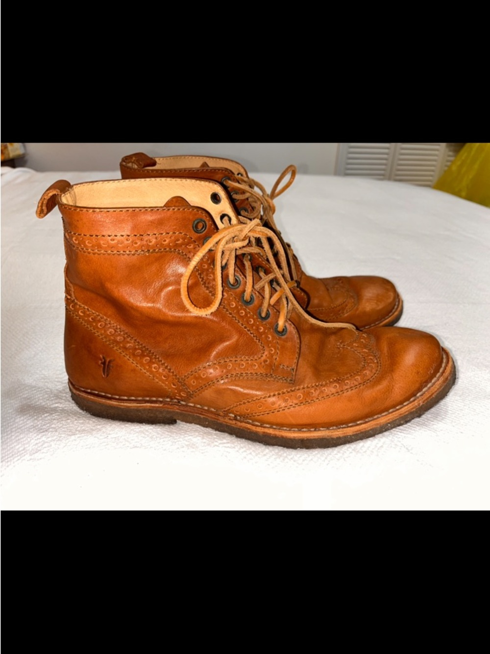 EUC men’s FRYE James (?) Lug Wing Tip Oxford Derby Leather Boots. Size 11